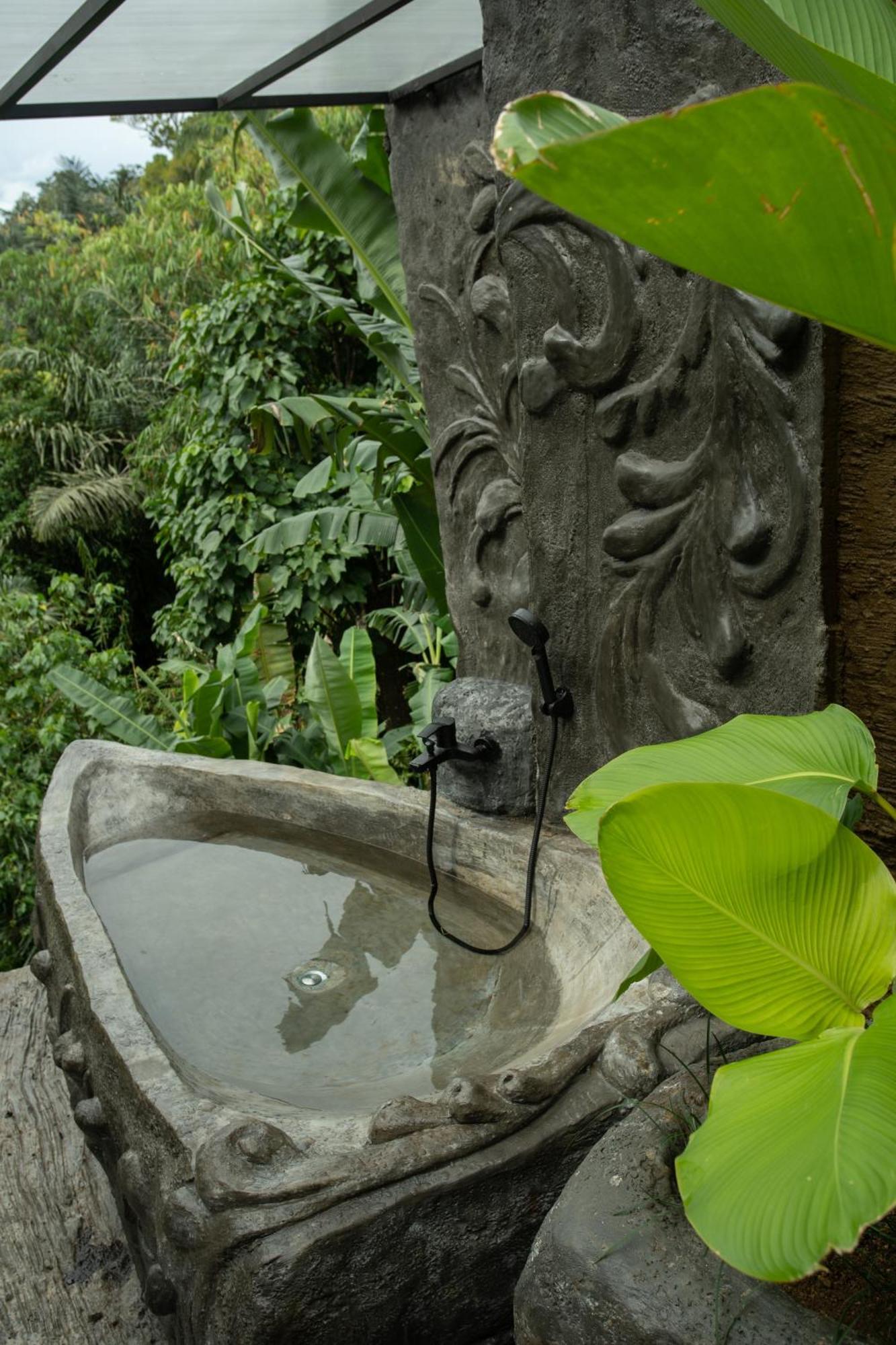 Vana Nugraha Villas Tampaksiring Exterior photo